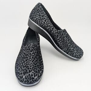 Bliss Slip On Wedge SAS Shoes Black Leopard US Womens 9 Wide Width $149 MSRP